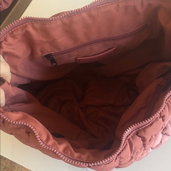 Free People Movement Carryall Quilted Pink Women's Bag - Picture 3 of 4
